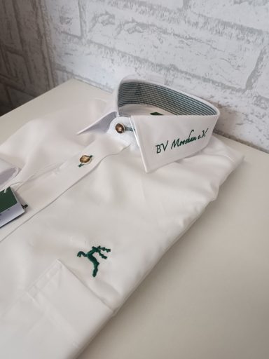 Hemd mit Logo bestickt