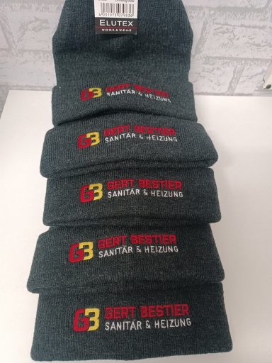 Bestickte Caps & Mützen