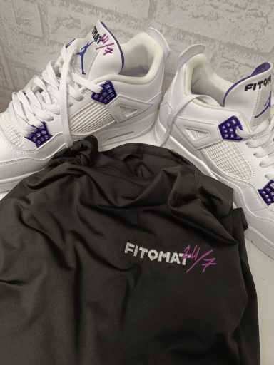 Bestickte T-Shirts & Schuhe für Fitnessstudios