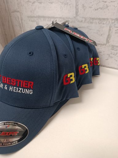 Bestickte Caps & Mützen